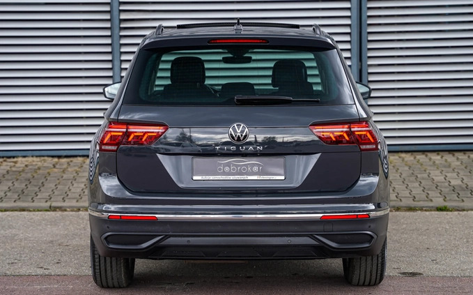 Volkswagen Tiguan cena 111900 przebieg: 121214, rok produkcji 2021 z Środa Śląska małe 667